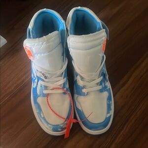 Off-White Blue and White Sneakers Sleek Design